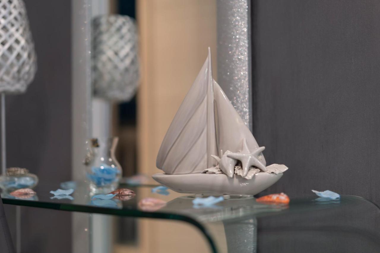 나폴리 New In! Syrenuse At Santa Lucia 아파트 외부 사진